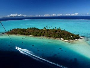 Bora Bora Parasailing